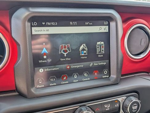 Used 2020 Jeep Gladiator Rubicon AWD/4WD image 20