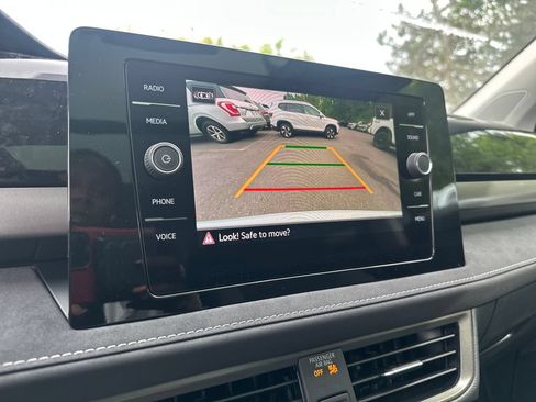 New 2026 Volkswagen Taos SE AWD/4WD image 15