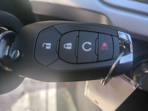 Used 2026 Chevrolet Trax RS image 21