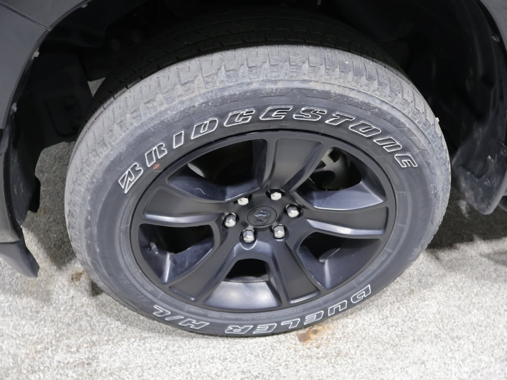 Used 2024 RAM 1500 Big Horn AWD/4WD image 9