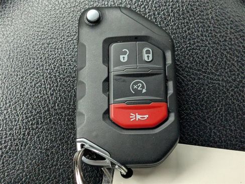 Used 2024 Jeep Gladiator Sport image 29