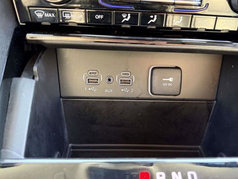 Used 2023 Jeep Grand Cherokee Limited AWD/4WD image 25