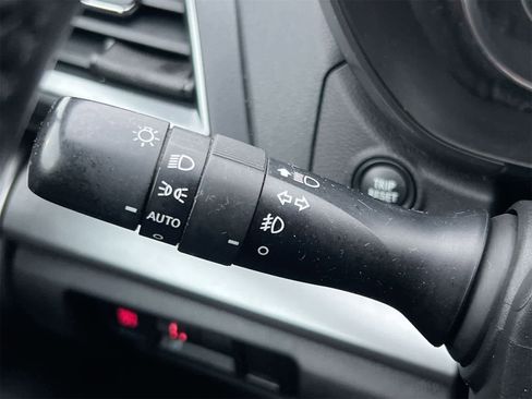 Used 2017 Subaru Impreza 2.0i Limited image 26