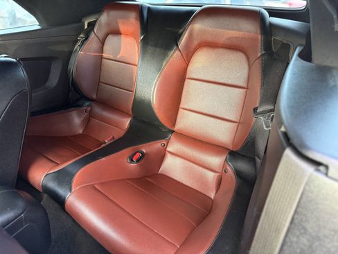 Used 2016 Ford Mustang Premium image 40