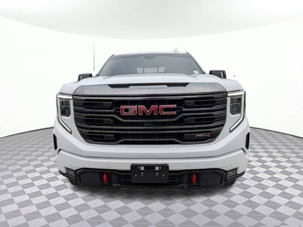 Used 2024 GMC Sierra 1500 AT4 w/ AT4 Premium Package AWD/4WD image 8