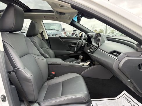 Used 2024 Lexus ES 350 Luxury image 20