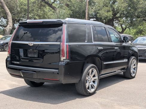 Used 2019 Cadillac Escalade Premium Luxury AWD/4WD image 2