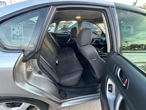 Used 2009 Subaru Legacy 2.5i Special Edition image 6