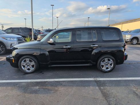 Used 2010 Chevrolet HHR LT FWD image 3