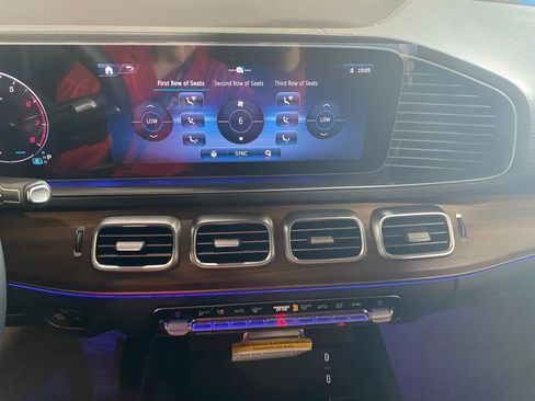 New 2025 Mercedes-Benz GLS 450 4MATIC image 10