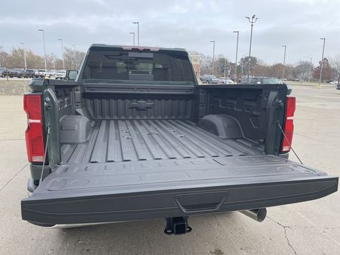 Used 2025 Chevrolet Silverado 2500 LTZ w/ LTZ Convenience Package image 23