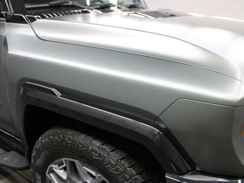 Used 2024 GMC Hummer EV 3X AWD/4WD image 40