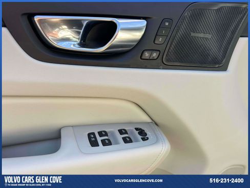 Used 2025 Volvo XC60 T8 Plus image 16