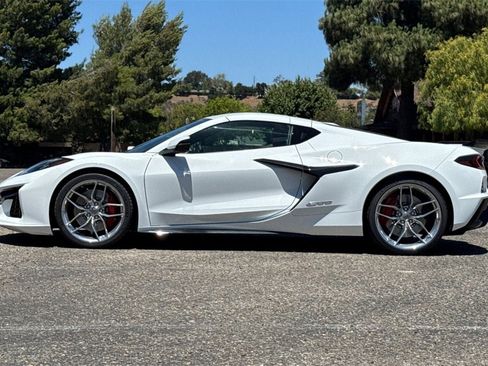 New 2025 Chevrolet Corvette Z06 w/ Chrome Exterior Badge Package image 7