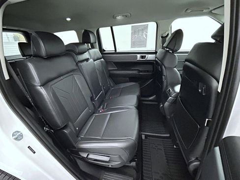 Used 2026 Hyundai Santa Fe SEL image 18