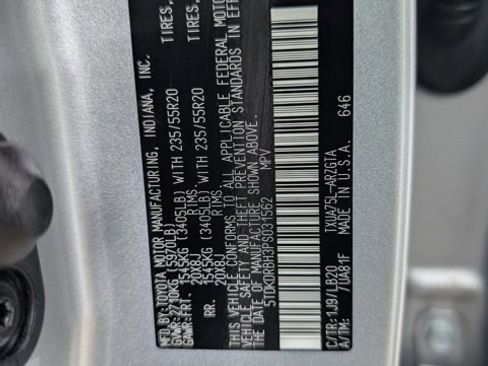 Used 2023 Toyota Highlander Limited image 38