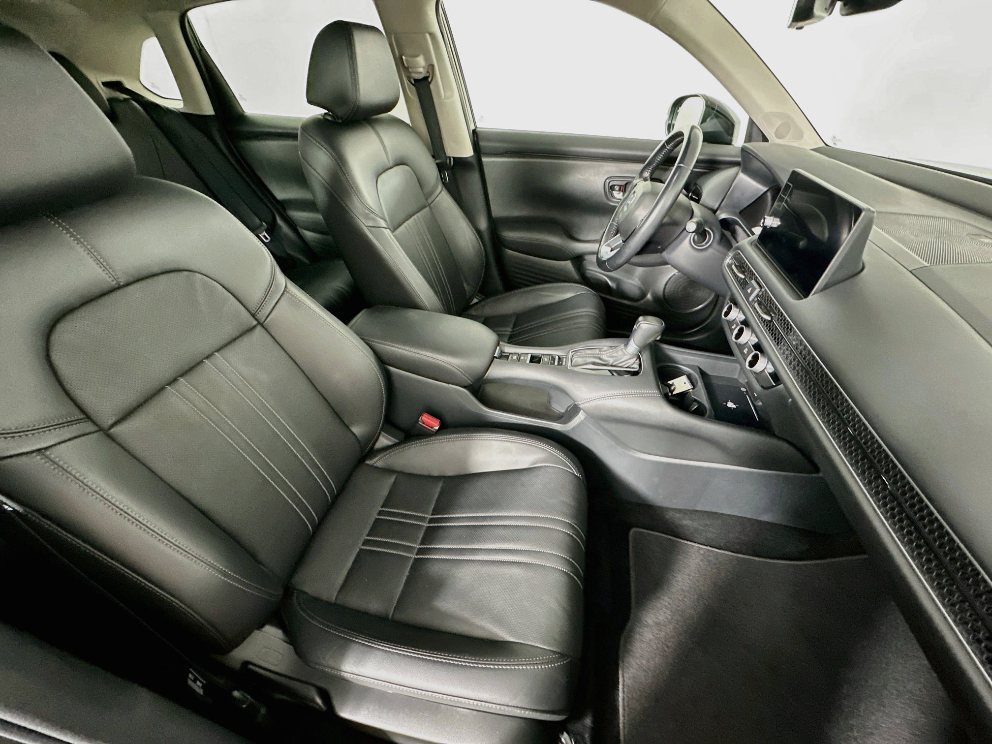 Used 2026 Honda HR-V EX-L image 30