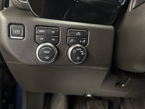 Used 2022 GMC Sierra 1500 SLE w/ X31 Off-Road Package AWD/4WD image 20