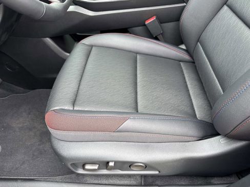 New 2026 Chevrolet Equinox RS w/ Convenience Package III FWD image 19