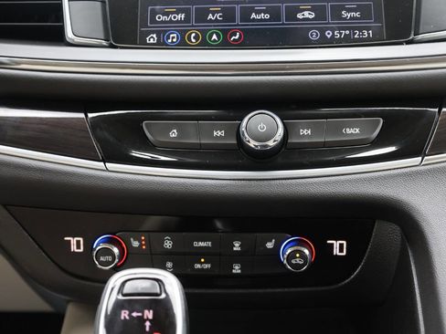 Used 2021 Buick Enclave Essence w/ Sound and Sites Package image 22