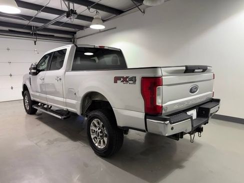 Used 2019 Ford F250 XLT w/ XLT Premium Package AWD/4WD image 5