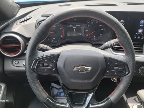 Used 2024 Chevrolet Trax RS w/ Driver Confidence Package FWD image 20