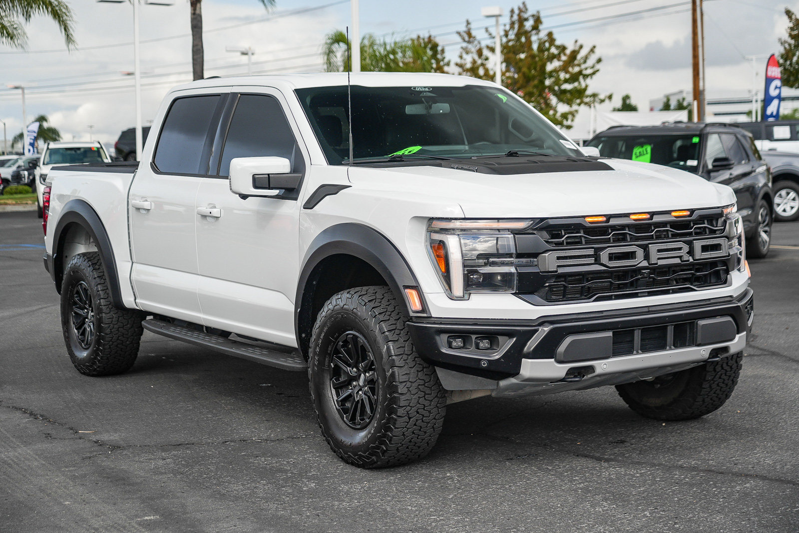 Certified 2025 Ford F150 Raptor AWD/4WD image 6