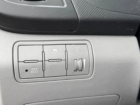 Used 2015 Hyundai Accent GLS image 17