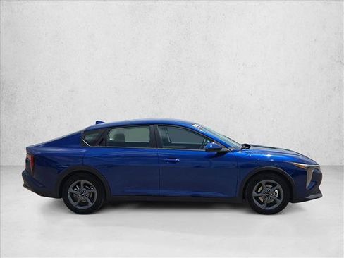 Used 2025 Kia K4 FWD image 4