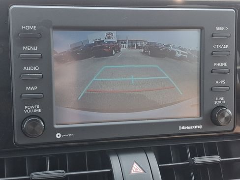 Certified 2021 Toyota RAV4 XLE w/ Convenience Package AWD/4WD image 19