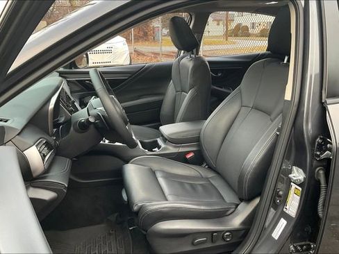 Used 2024 Subaru Legacy Limited image 25