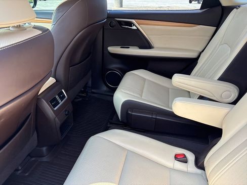 Used 2018 Lexus RX 450hL Premium w/ Premium Package AWD/4WD image 21