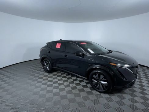 Used 2024 Nissan Ariya AWD image 2