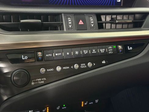 Used 2019 Lexus ES 350 F Sport w/ Accessory Package 2 FWD image 24
