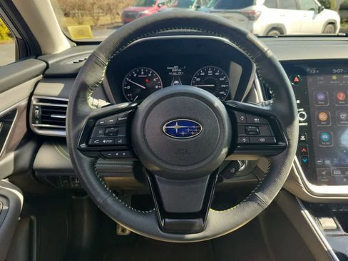 Used 2025 Subaru Outback Onyx Edition image 11