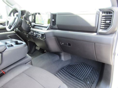 Certified 2025 Chevrolet Silverado 2500 LT w/ Convenience Package AWD/4WD image 11
