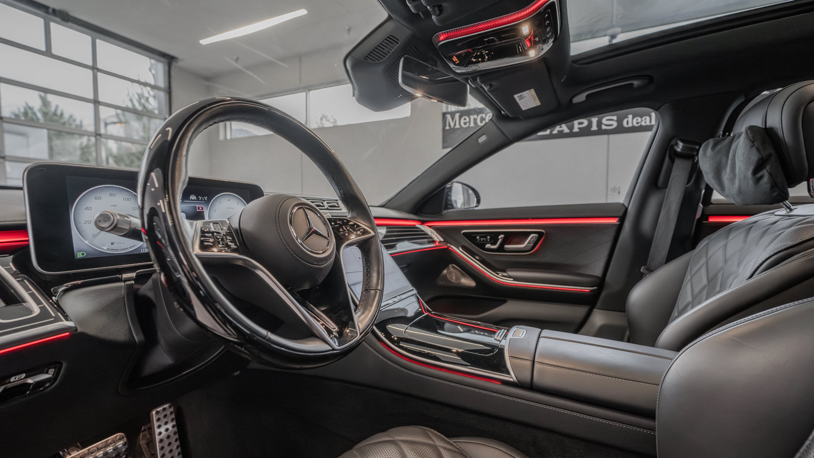 Used 2024 Mercedes-Benz S 580 4MATIC Sedan image 6