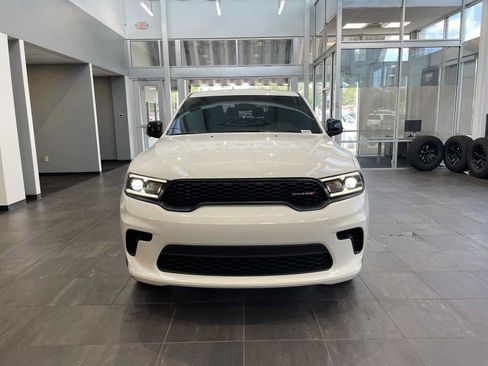 Used 2025 Dodge Durango GT RWD image 3