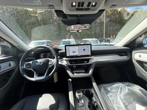 New 2026 Ford Explorer Active w/ Active Comfort Package AWD/4WD image 20