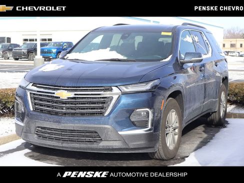 Certified 2023 Chevrolet Traverse LT image 1