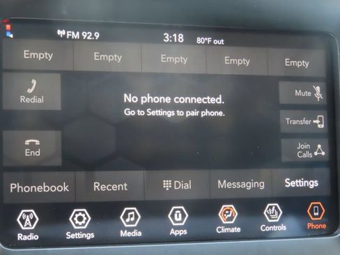 Used 2019 Jeep Cherokee Latitude Plus w/ Cold Weather Group AWD/4WD image 36