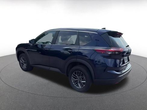 Used 2026 Nissan Rogue SV AWD/4WD image 10