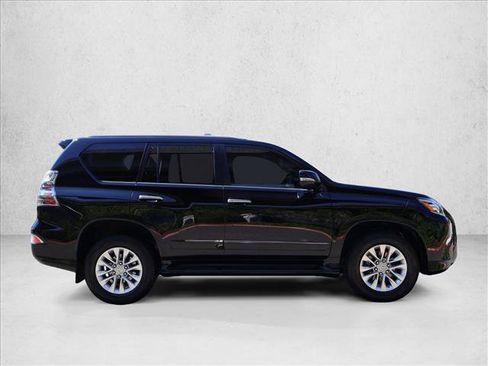 Used 2014 Lexus GX 460 w/ Premium Package AWD/4WD image 5
