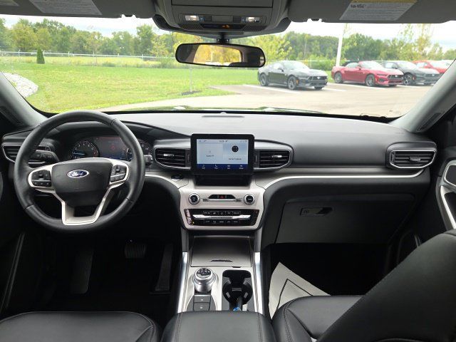 Certified 2024 Ford Explorer XLT w/ Equipment Group 202A AWD/4WD image 20