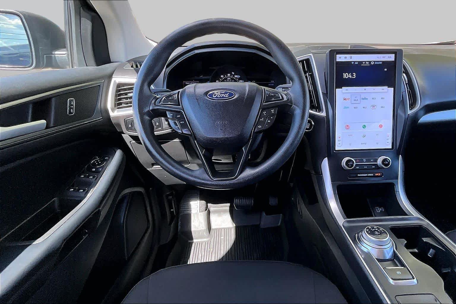 Used 2024 Ford Edge SE AWD/4WD image 6