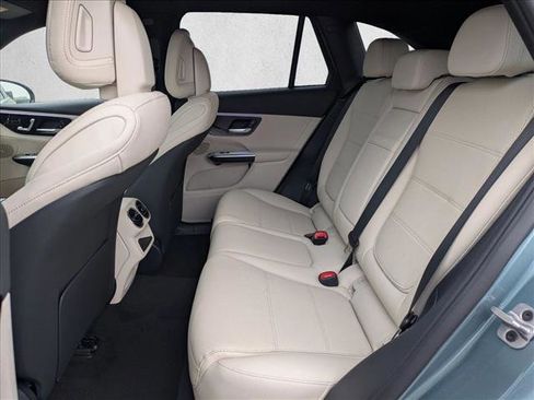 Used 2026 Mercedes-Benz GLC 300 image 15