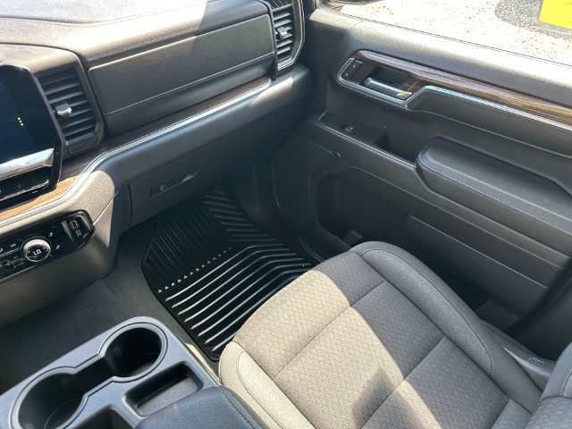 Used 2023 Chevrolet Silverado 1500 LT AWD/4WD image 23