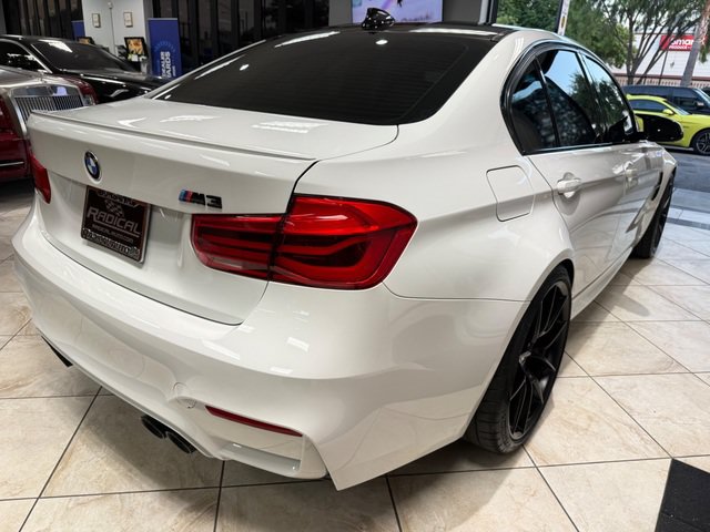 Used 2018 BMW M3 RWD image 8