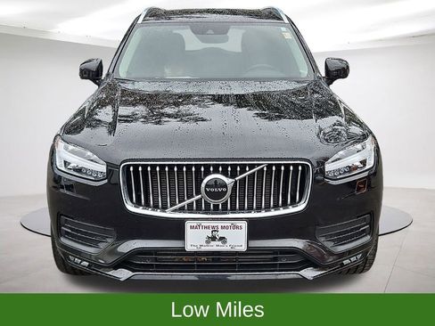 Used 2022 Volvo XC90 T5 Momentum w/ Climate Package image 2