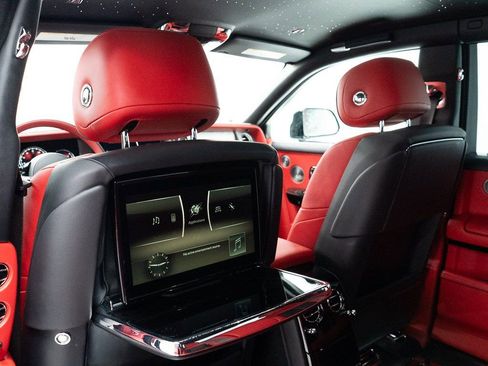 Certified 2024 Rolls-Royce Phantom Sedan w/ The Phantom Package image 25